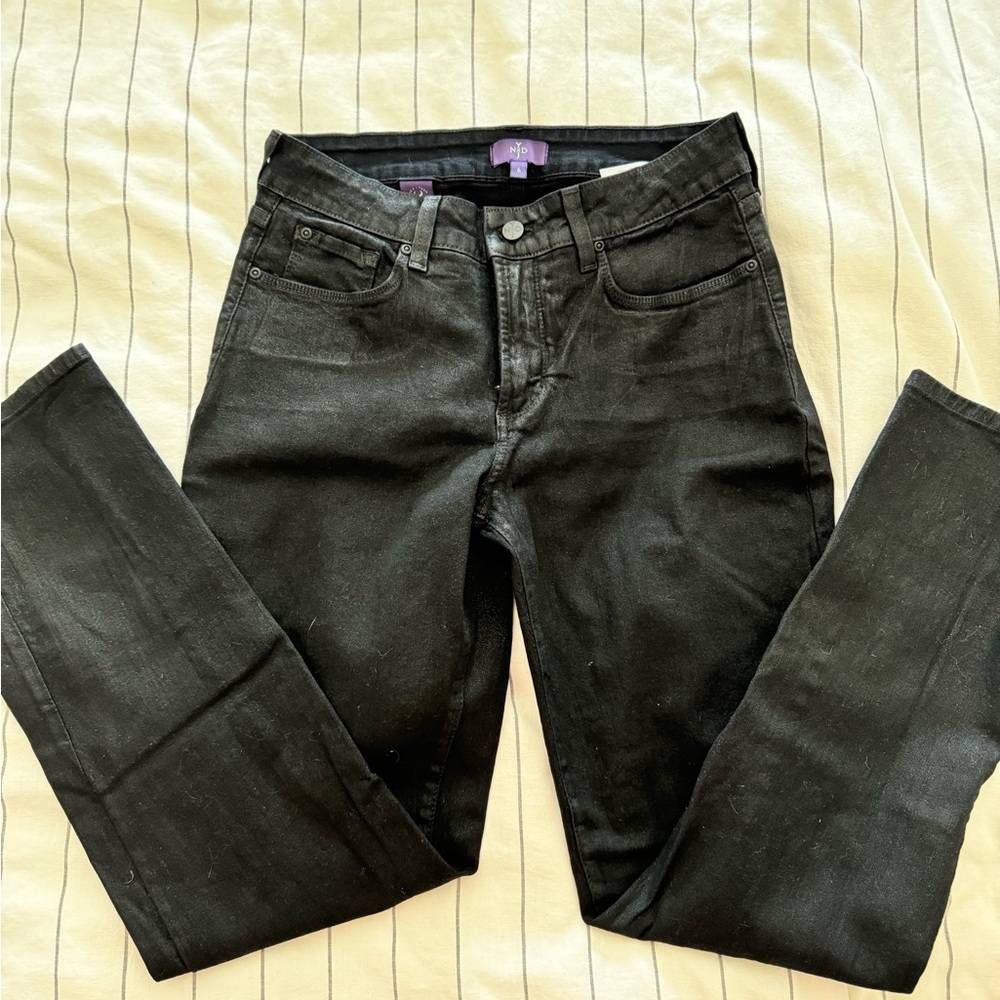 Black straight jeans in size 6